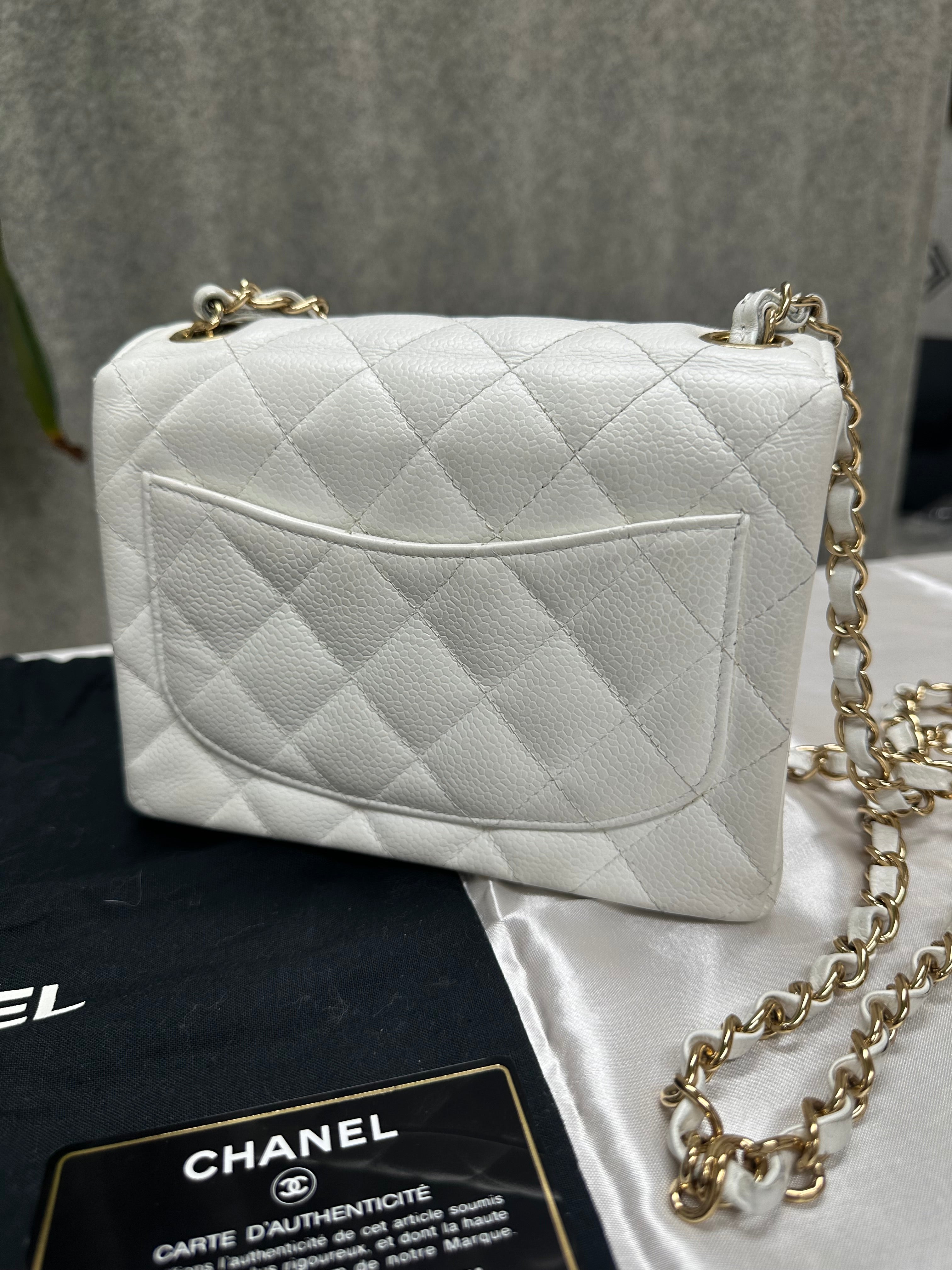 Chanel vintage mini square 17 cm white x ghw caviar, - Luxnicy