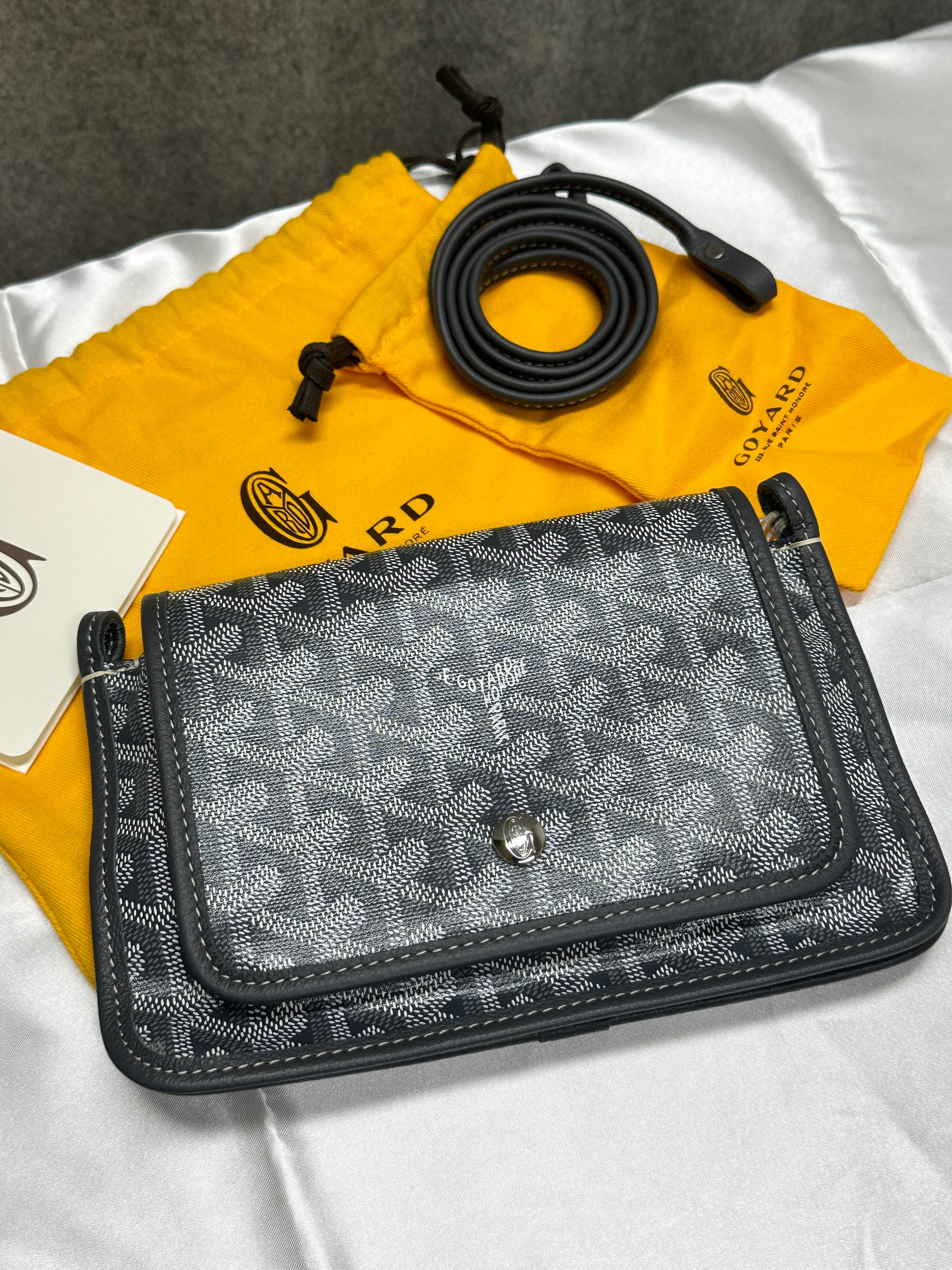 Goyard Plumet Pocket Grey, - Luxnicy
