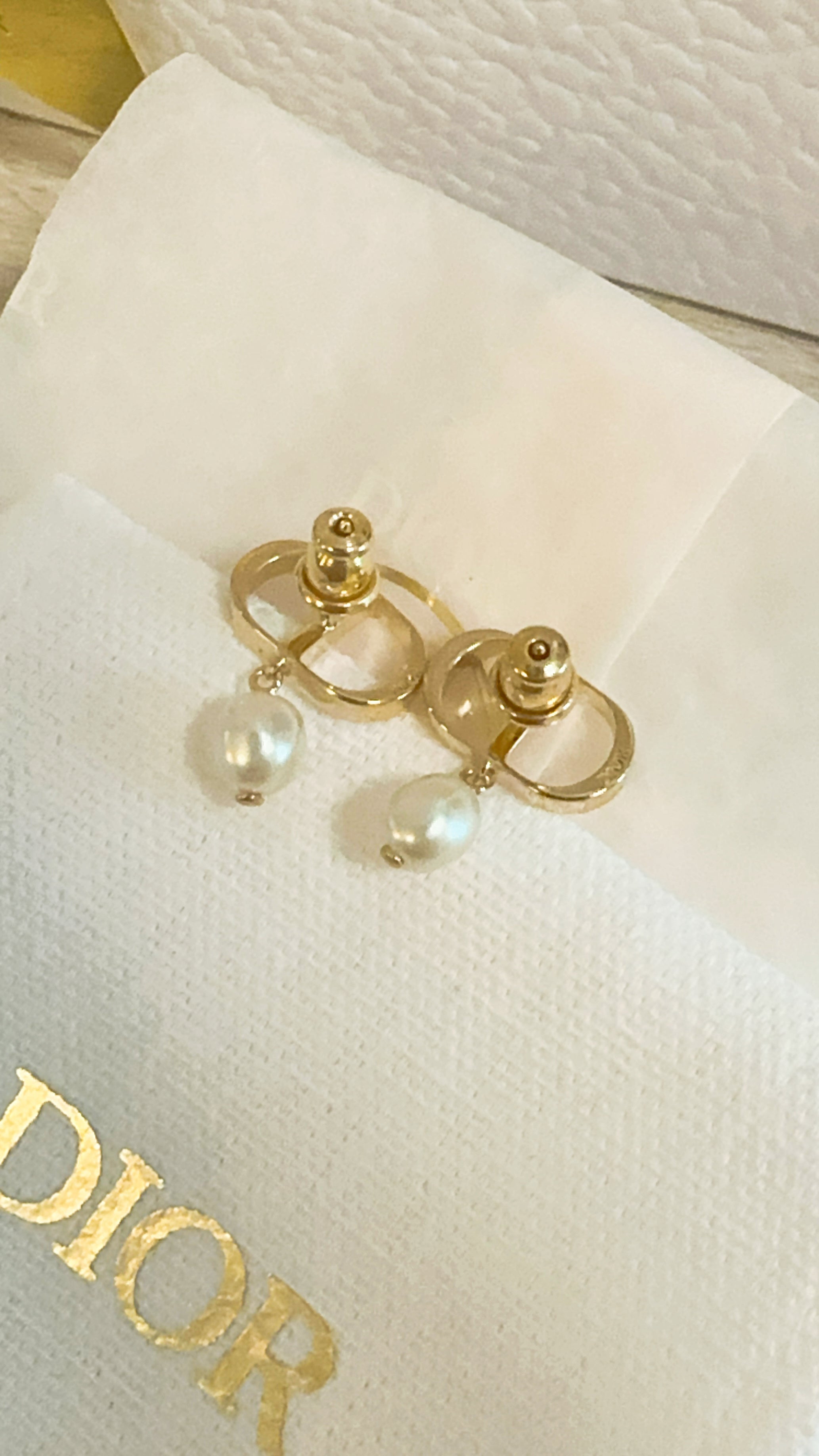 Dior Petit CD Earrings, - Luxnicy