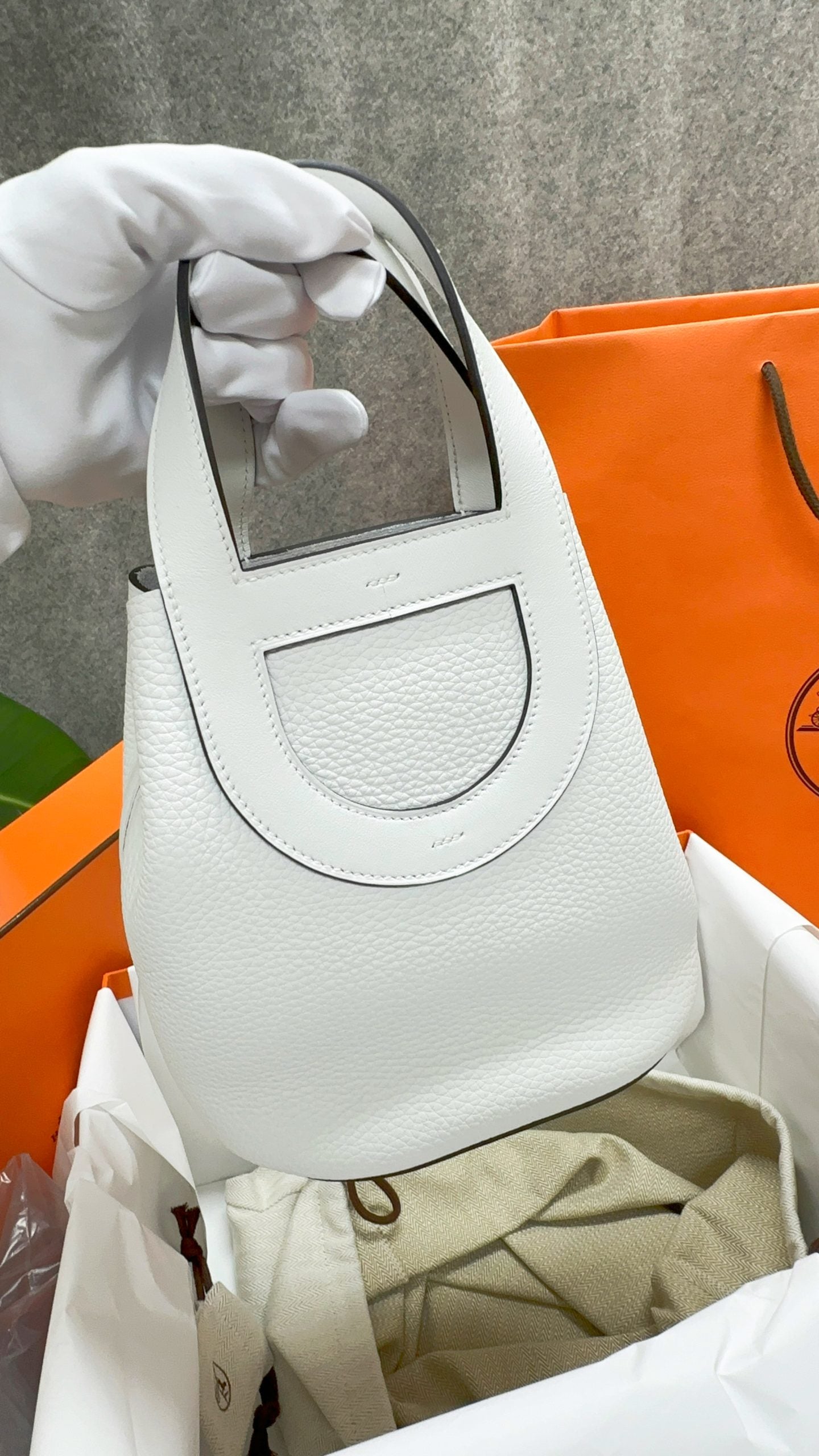Hermes In the Loop 18 0U New White X GHW, - Luxnicy