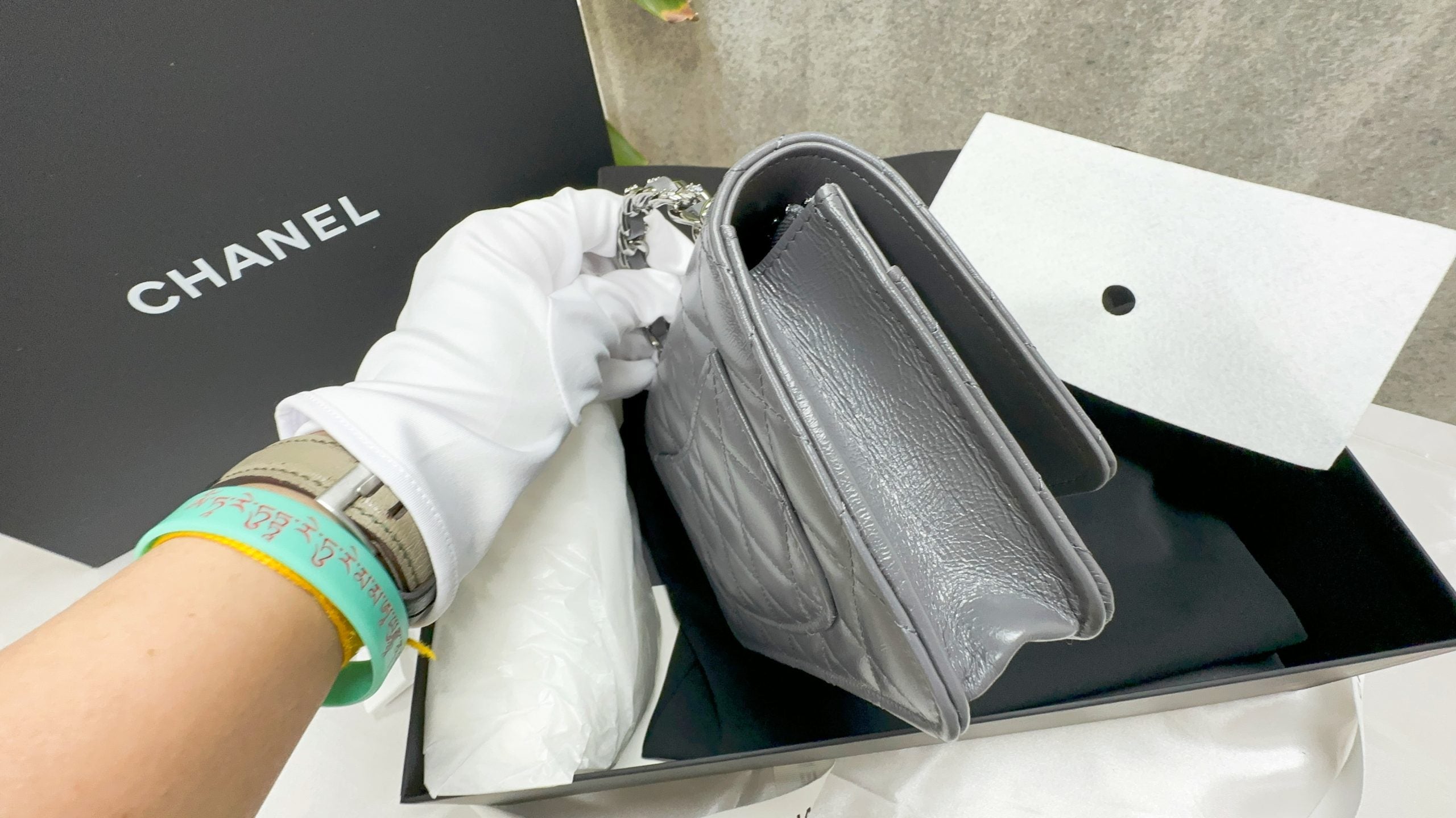 Chanel 23K Wallet on Chain (WOC) Top Handle in Grey, - Luxnicy